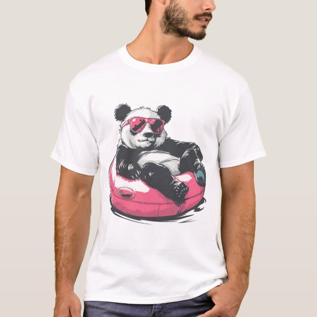 Camiseta panda con gafas de sol en un anillo de natación ro (Anverso)