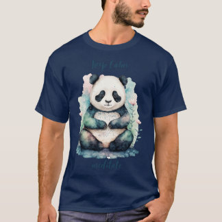 Camiseta panda de yoga mantener la calma meditando