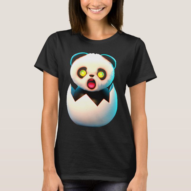 Camiseta Panda hatches from egg (Anverso)