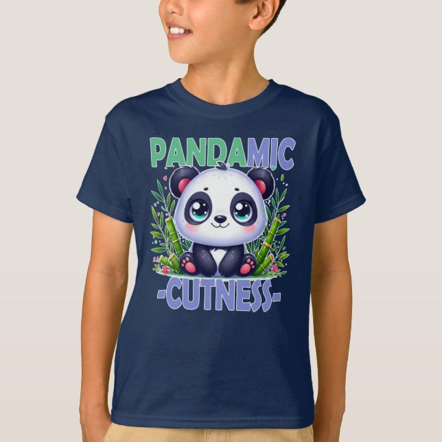 Camiseta Pandamic Cuteness. Personalizado Cute baby Panda (Anverso)