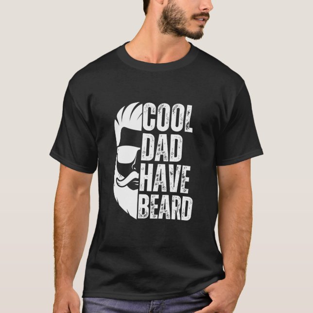 Camiseta Papá de Guay tiene barba (Anverso)