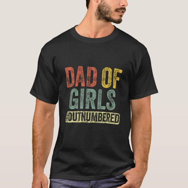 Camiseta Papá de los Chicas supera en número al Tee del Día (Anverso)