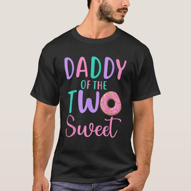 Camiseta Papá de los dos dulces papás, Chica de cumpleaños, (Anverso)
