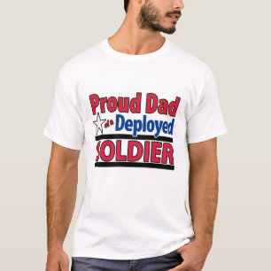 Camiseta Papá orgulloso de encargo de un soldado desplegad