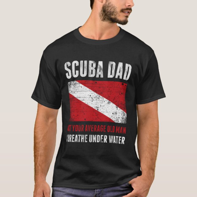 Camiseta Papá Scuba Respiré Bajo La Bandera De Buceo Del Ag (Anverso)