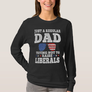Camiseta Papá tratando de no criar lentes de sol liberales