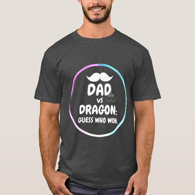 Camiseta Papá vs Dragon: Ropa divertida para el día del pad (Anverso)