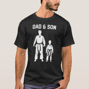 Camiseta Papá y sus hijos luchan con uniforme de cinturón n