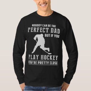 Camiseta Papas amantes del hockey: imperfección en la clavi
