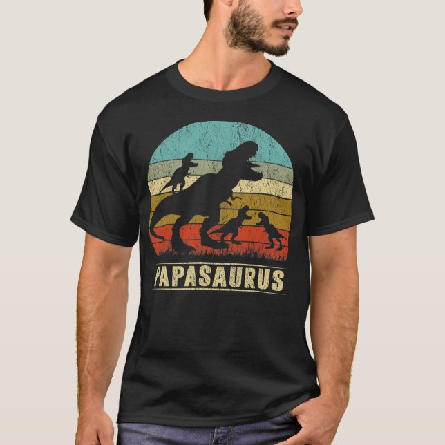 Camiseta Papasaurus T Rex Papa Dinosaur 3 tres niños (Anverso)