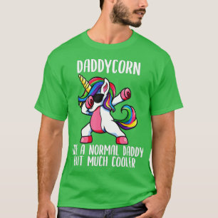 Camiseta Papi Chica de unicornio masculino vestido de fiest
