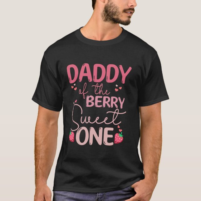 Camiseta Papi Del Berry Sweet One Strawberry First Birt (Anverso)
