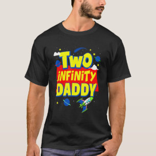 Camiseta Papi Dos Decoraciones Infinitas Y Más Allá Del Cum