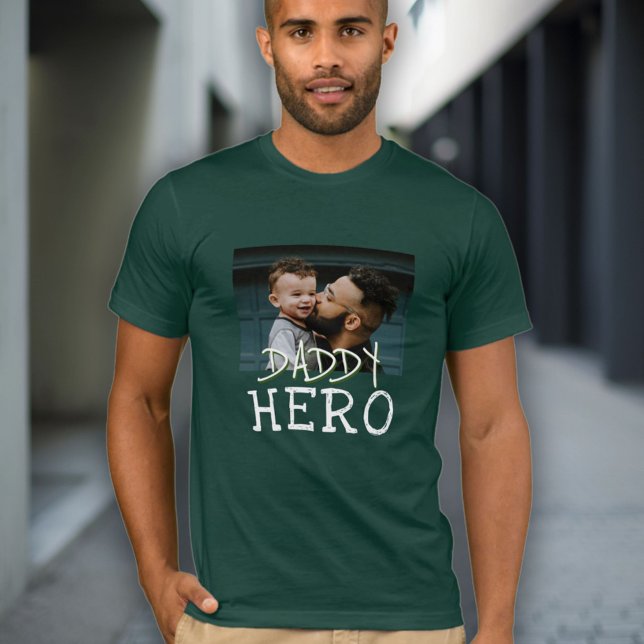 Camiseta Papi Hero Tipografía Blanca Papá Foto Verde (Subido por el creador)