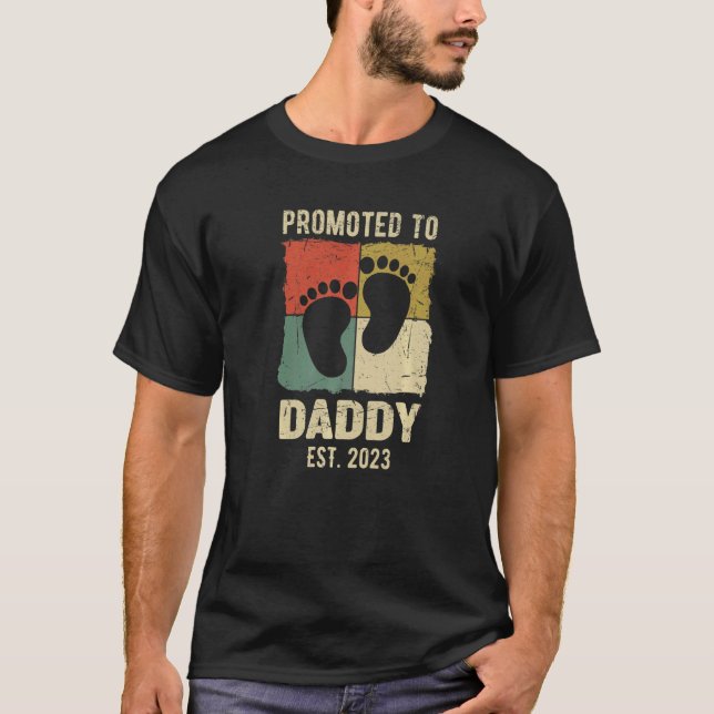Camiseta Papi Nuevo Est 2023 Pies De Bebé Papi Embarazo Ann (Anverso)