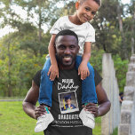 Camiseta Papi Orgulloso Personalizado Del Graduado | Foto<br><div class="desc">Papi orgulloso moderno de las camisetas graduadas, con un texto de foto y plantilla que dice 'ORGULLOSO PAPÁ DEL GRADUADO, SU NOMBRE, KINDERGARTEN/ESCUELA/COLEGIO Y CLASE DE'. Se editan fácilmente y se pueden personalizar para decir, mamá, papá, tía, tío, abuelo, hermana, hermano y más, todos los estilos de letra, tamaños y...</div>