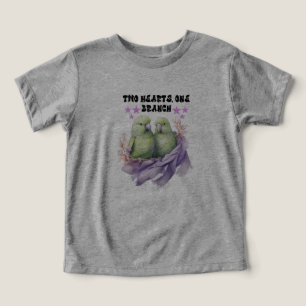 Camiseta para niños pequeños: Dos Corazones, Una R