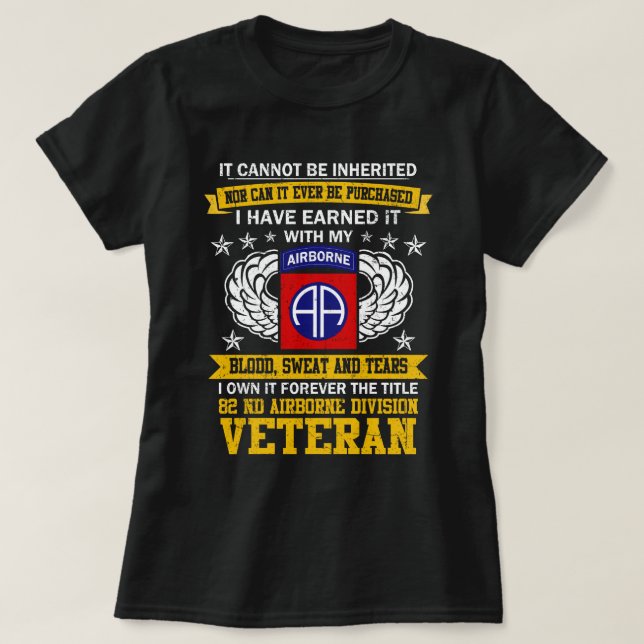 Camiseta Para Siempre El Título 82º Veterano De División Aé (Diseño del anverso)
