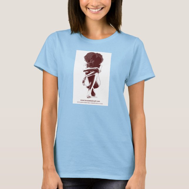 Camiseta Para Un Chica De Piel Oscura (Anverso)