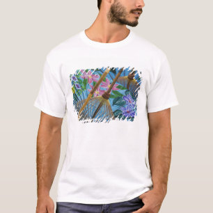 Camiseta Paraguas decorativos pintados a mano en el pueblo