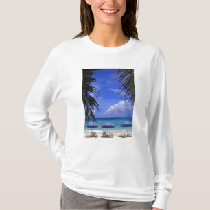 Camiseta paraguas en la playa, San Martín, Caribe
