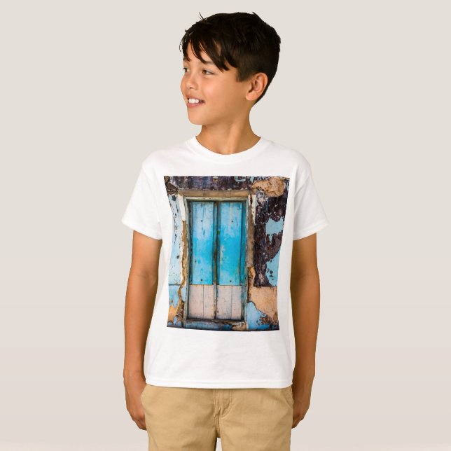 Camiseta Pared azul y puerta (Anverso completo)