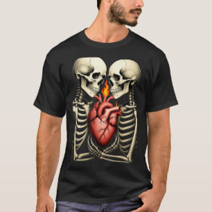 Camiseta Pareja de cráneos góticos corazón en llamas estilo