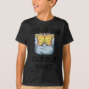 Camiseta Pareja de jirafas lindas esto es nuestro abrazo