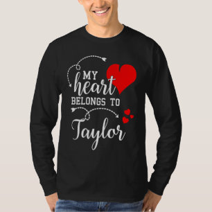 Camiseta Parejas coincidentes  Mi corazón pertenece a Taylo