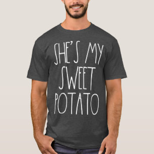Camiseta Parejas de Acción de Gracias Shes My Sweet Potato 