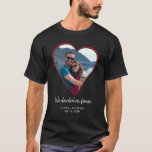 Camiseta Parejas fotografía compromiso corazón personalizad<br><div class="desc">Corta pareja personalizado foto de forma de corazón "decidimos por siempre" texto,  nombres y invitación de compromiso de camisetas de fecha.         Personalizado con su imagen y texto!         Puede ser un lindo obsequio para celebrar tu compromiso o tu primer El día de San Valentín como recién casados.</div>