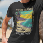 Camiseta Parque nacional de las Islas Vírgenes Bahía de tro<br><div class="desc">Diseño artístico vectorial de las Islas Vírgenes. El parque ocupa la mayoría de St. John,  una de las Islas Vírgenes de los Estados Unidos.</div>