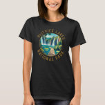 Camiseta Parque nacional de los lagos Plitvice, Croacia, co<br><div class="desc">Diseño de arte vectorial de los lagos Plitvice. Los lagos del parque están separados por represas travertinas naturales,  creadas por el agua que fluye en capas delgadas sobre umbrales.</div>