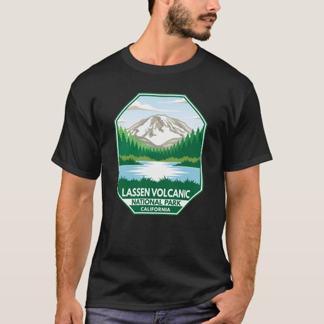Camiseta Parque nacional volcánico de Lassen Emblema retro  (Anverso)