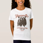 Camiseta Parque nacional Yosemite Grizzly Bear California<br><div class="desc">¿Listo para embarcarse en su próxima aventura al aire libre? Esta camiseta del Parque Nacional Yosemite es una elección perfecta. Con un audaz oso negro y pintoresco paisaje forestal, esta camisa le inspirará a explorar y abrazar la naturaleza. Descansa tu explorador interior y no te pierdas esta oportunidad de llevar...</div>
