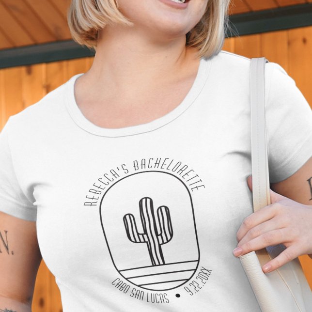 Camiseta Partido de la Bachelorette de Cute Cactus Personal (Minimalist cactus bachelorette tshirt custom personalized t-shirt cabo san Lucas desert Mexico camp)