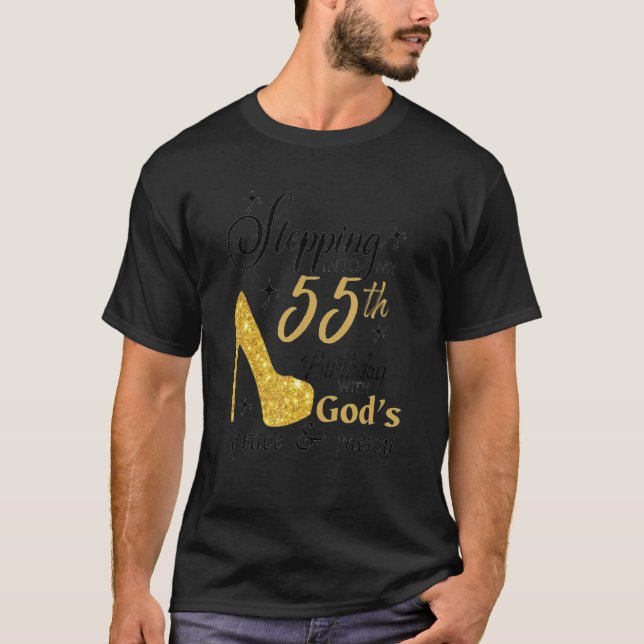 Camiseta Pasando a mi cumpleaños 55 con las gracias de Dios (Anverso)