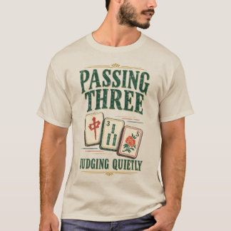 Camiseta Pasando Tres Juzgando Silenciosamente Vintage Mahj