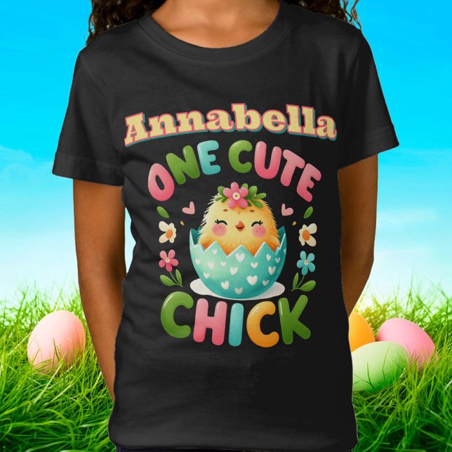 Camiseta Pascua de pollo amarillo en huevo con corazón (Personalized Cute Chick Easter Tee)