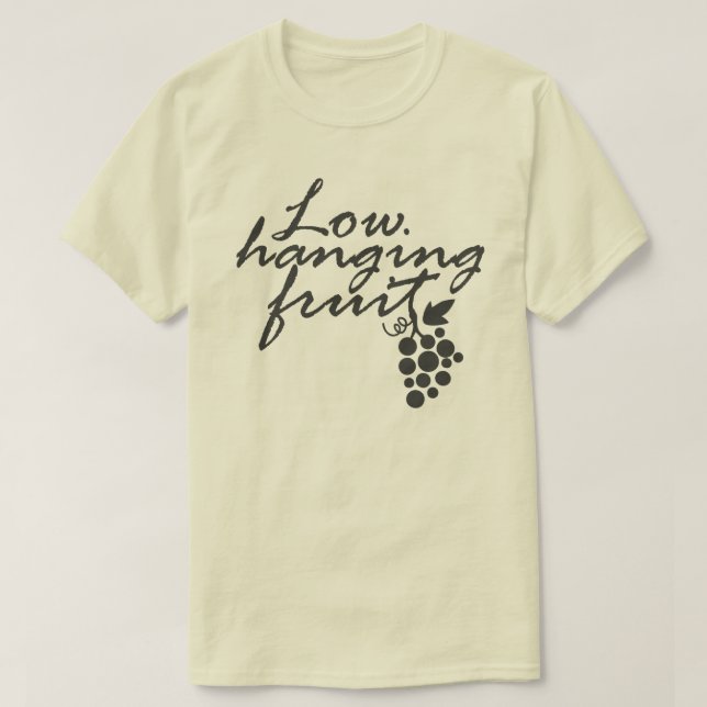 Camiseta Paseo por viñedos de uvas de fruta colgantes bajas (Diseño del anverso)