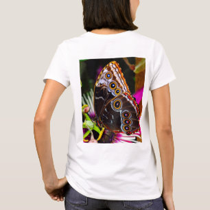 Camiseta Passiflora VIOLACEA y una mariposa morfo azul