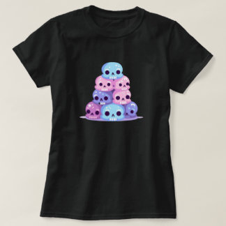Camiseta Pastel Goth de Cráneos Lindos Apilados