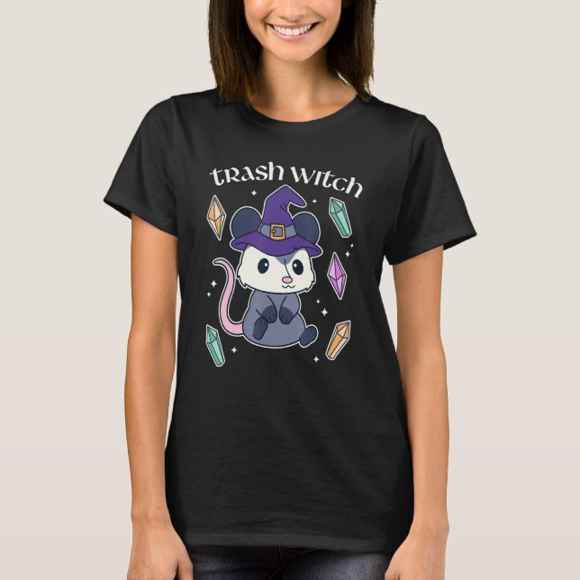 Camiseta Pastel Goth Witch Opossum Trash Witch (Anverso)