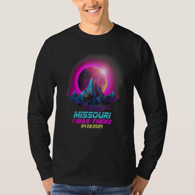 Camiseta Pastel Góthico Vaporwave Eclipse Solar Total 2024  (Anverso)