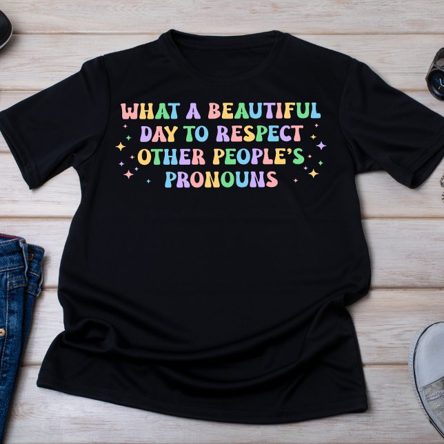Camiseta Pastel Rainbow Pronoun Respect (Subido por el creador)