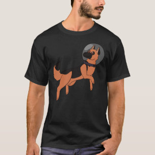 Camiseta Pastor Alemán Negro Y Rojo En El Espacio