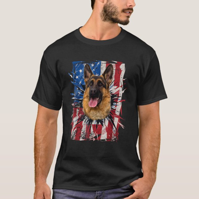 Camiseta Pastor Alemán Patriótico Tornado Bandera Americana (Anverso)