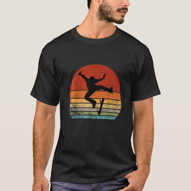 Camiseta Patinadores Divertidos Retro Sunset Skateboard Tee (Anverso)