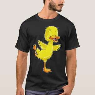 Camiseta Pato en el gimnasio del yoga en una pierna