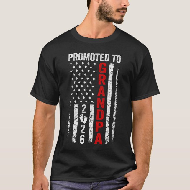 Camiseta Patriotic Promoted To Grandpa 2026 First Time New  (Anverso)